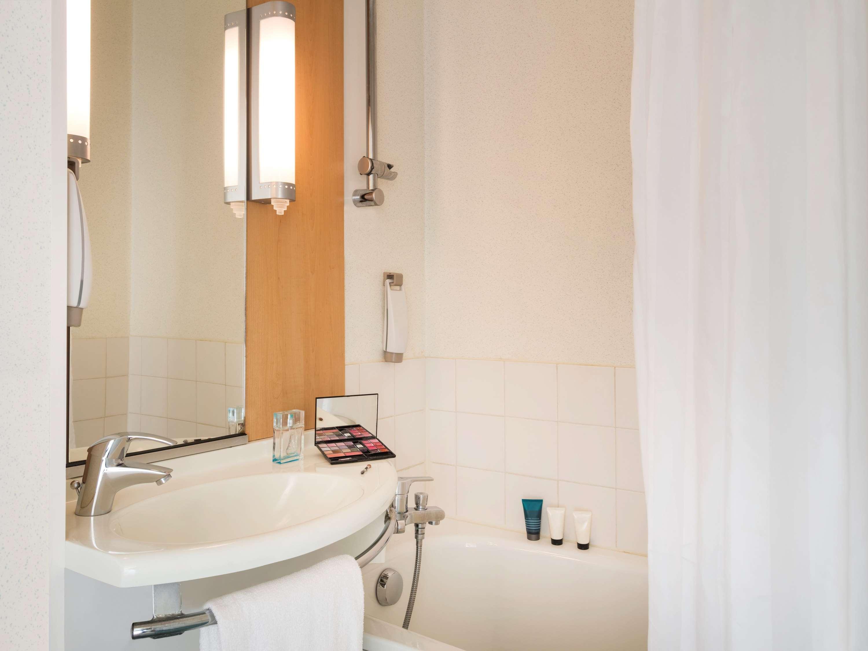 Hotel Ibis Marais Poitevin