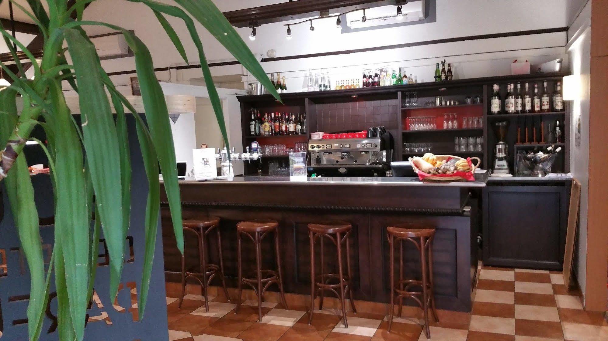 Ibis Marais Poitevin Hotel 3*